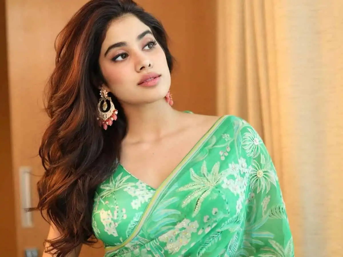 Janhvi Kapoor Sexy Video: A Mix of Glamour and Controversy